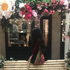 Meet your Posher, Elizabeth